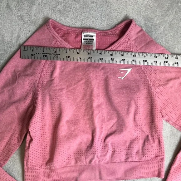 Gymshark sz M Soft Pink Long Sleeve Crop Top Athletic Workout Gym EUC - Picture 5 of 13